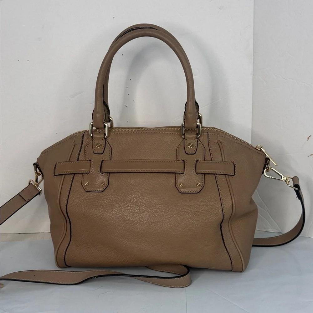 Michael Kors tone exterior